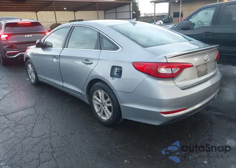 2015 Hyundai Sonata Se из США, поврежденный, VIN 5NPE24AF0FH131922